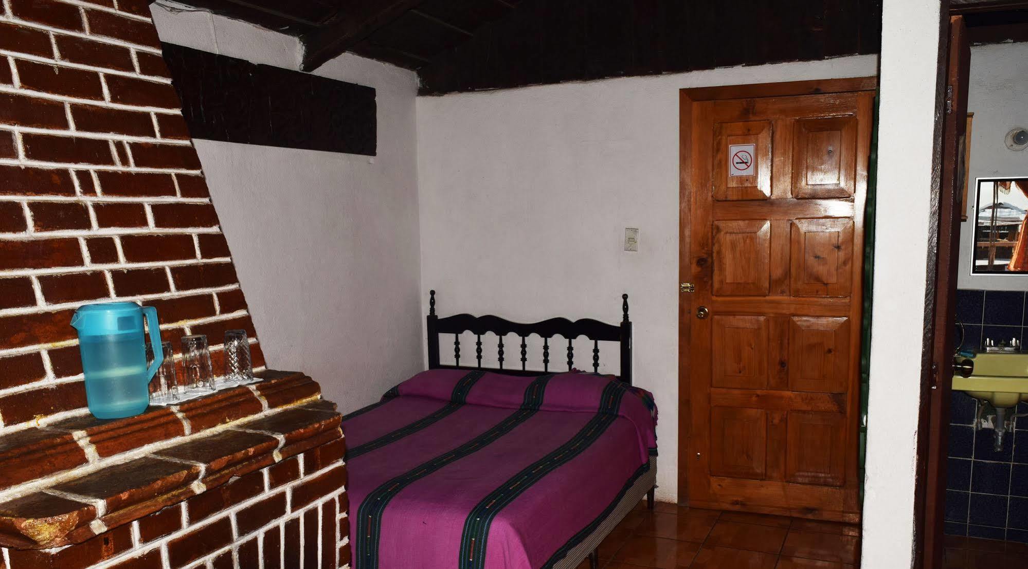 Hotel Playa Linda Panajachel Dış mekan fotoğraf